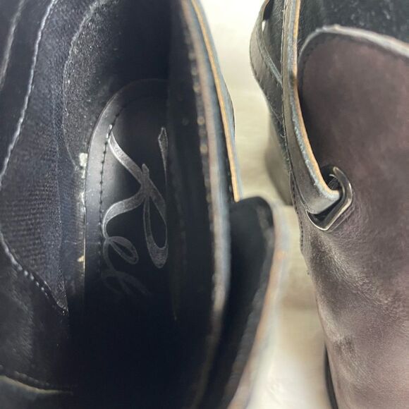 Rebels leader taupe and black suede ankle boots with strap buckle EUR SZ 39 - Picture 9 of 10